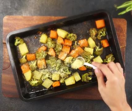 Keto Store NZ | How to use Nutritional Yeast on Roast Veges